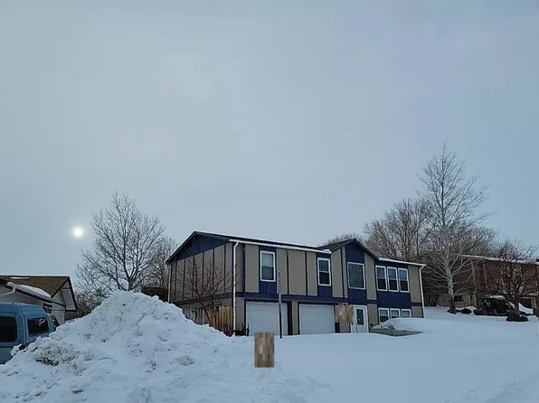 1216 Perrine St, Rawlins, WY 82301