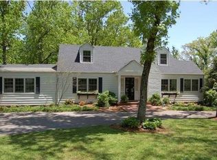 1305 Elfin Rd, Lookout Mountain, GA 30750