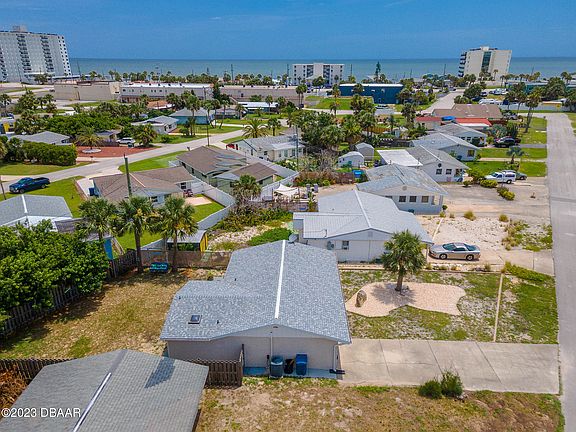 4th image of 15 Hibiscus Dr