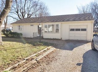 205 SW 4th St, Lees Summit, MO 64063