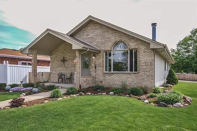 3045 Crescenzo Dr photo 1