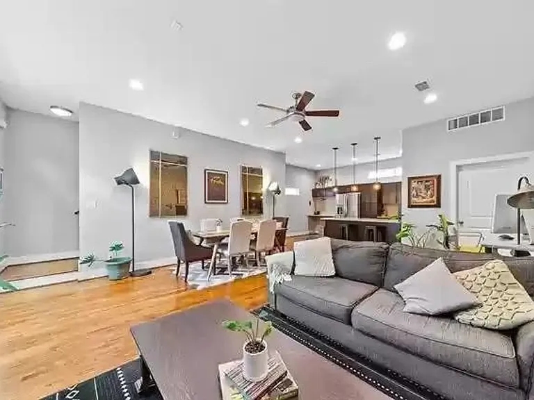 5711 Ross Ave #9 — Photo 10