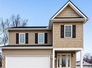 24401 Hartland Rd, Euclid, OH 44123