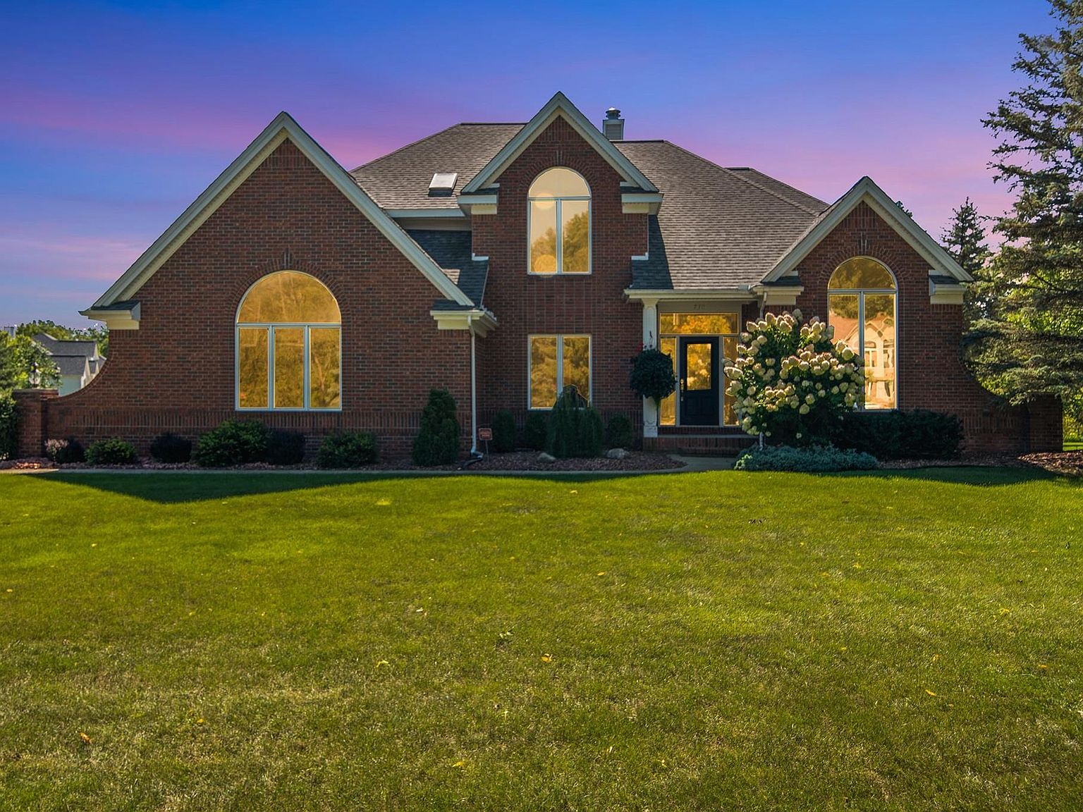 730 Shady Brook Ln, Flushing, MI 48433 Zillow