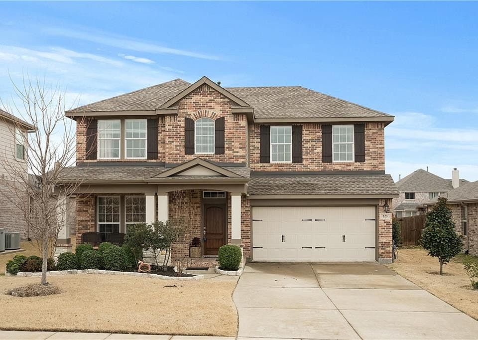 1st image of 523 Highland Fairway Ln