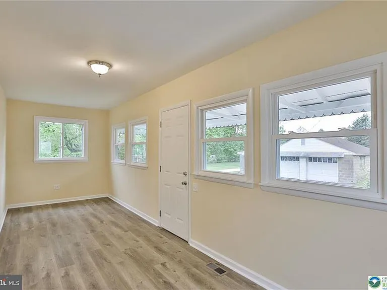 1861 E Emmaus Ave — Photo 26