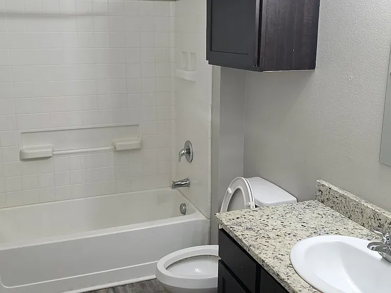 Kelley Ann Apartments — Photo 34