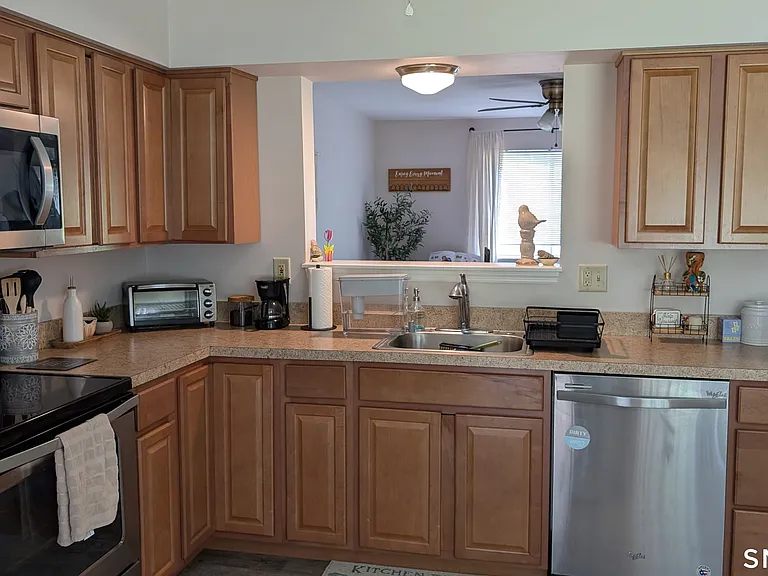 197 Pine Hill Rd #1F — Photo 6