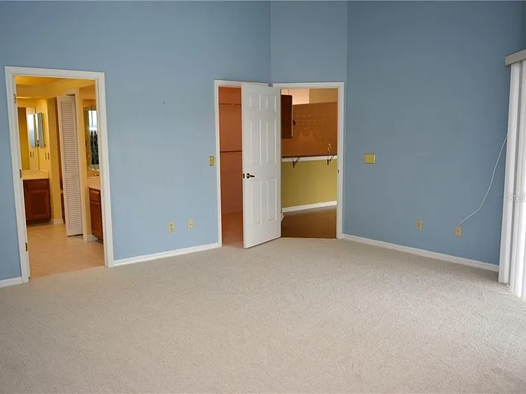 821 Laurelcrest Dr — Photo 12