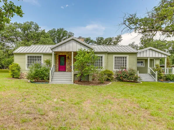 211 Silver Acres Rd, Azle, TX 76020