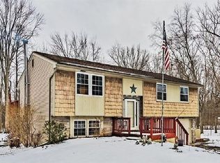 57 Clearview Dr, Spencerport, NY 14559