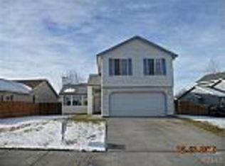 2235 SW 28th St, Redmond, OR 97756