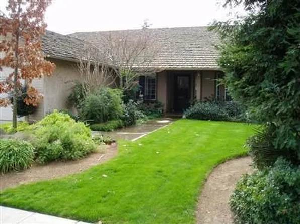 1115 W Minarets Ave, Fresno, CA 93650