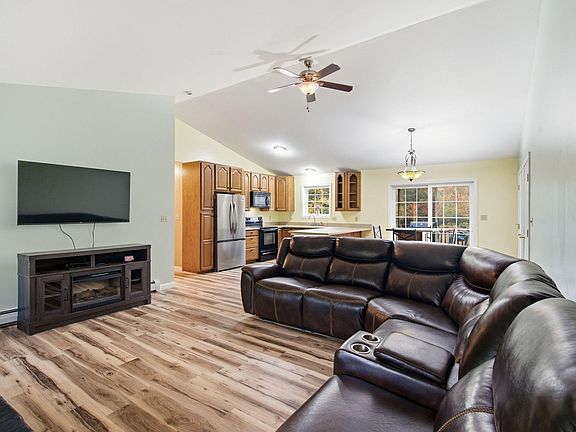 5th image of 331 Foss Road