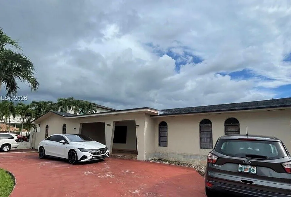 137XX SW 32nd St