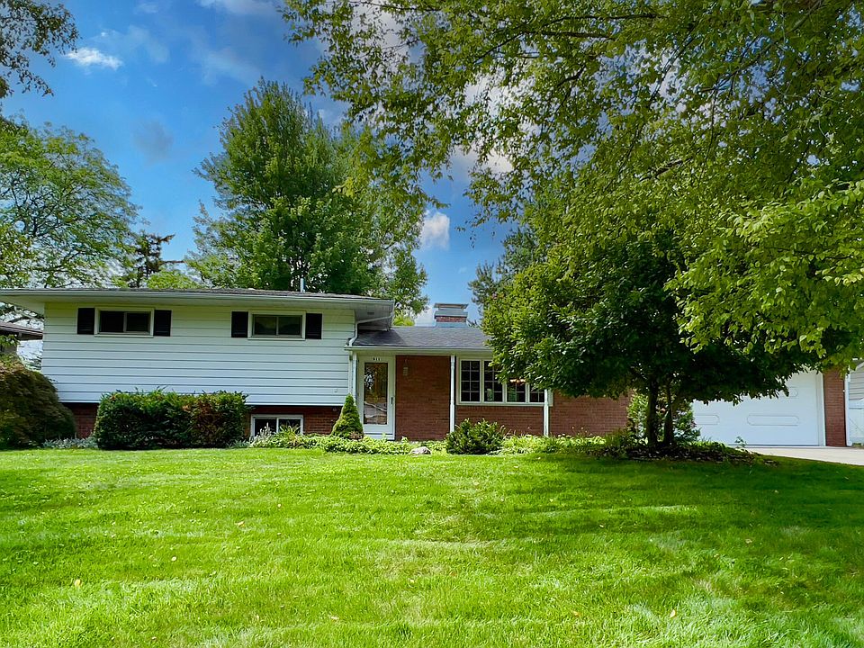 611 Overlook Dr, Columbus, OH 43214 Zillow
