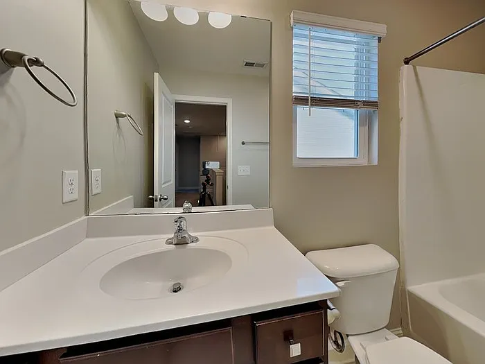 3813 Sapphire Ridge Ct — Photo 19