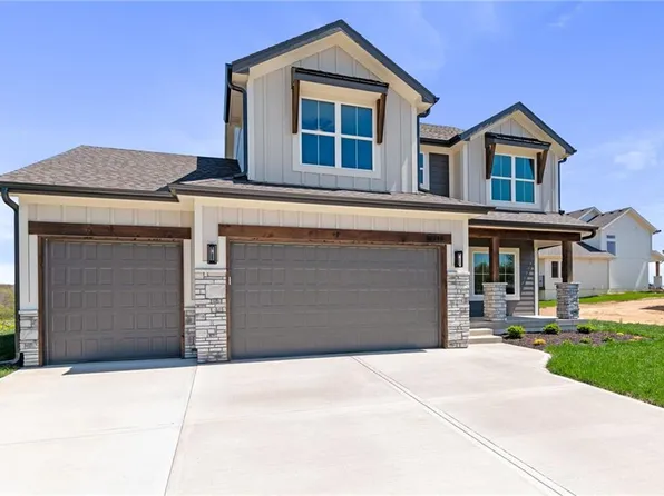 16715 N Dundee Rd, Smithville, MO 64089