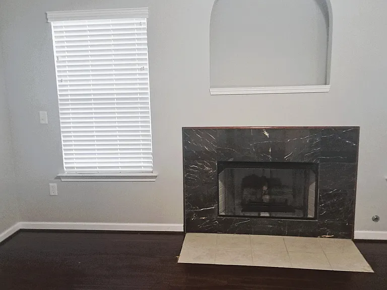 265 Oxmoor Pl — Photo 1