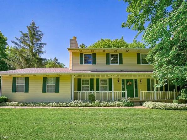 3004 Thornton St NW, North Canton, OH 44720