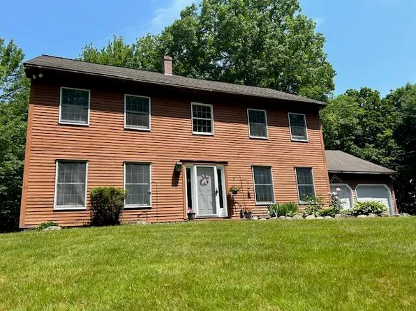 91 Wedgewood Drive, Winthrop, ME 04364