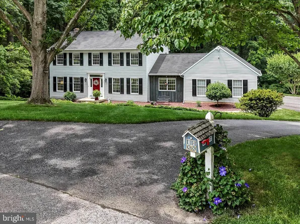 14 Glen Oak Dr, Landenberg, PA 19350