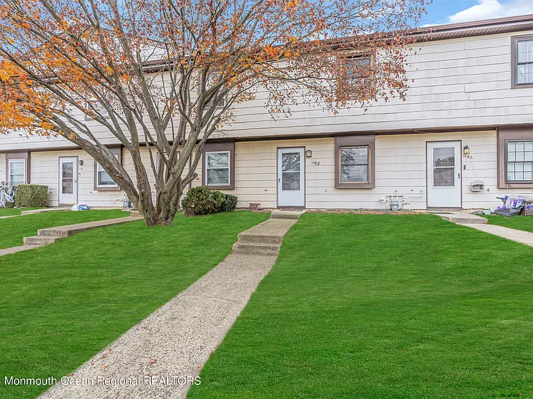 1168 Sawmill Rd #166 — Photo 3