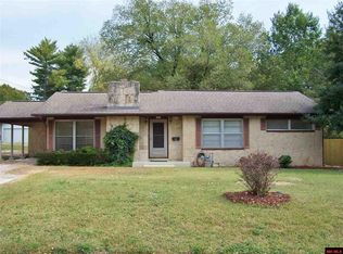 1037 S College St, Mountain home, AR 72653