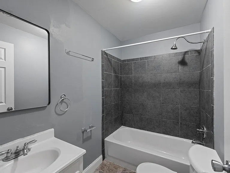 4615 Colfax Ave N — Photo 18