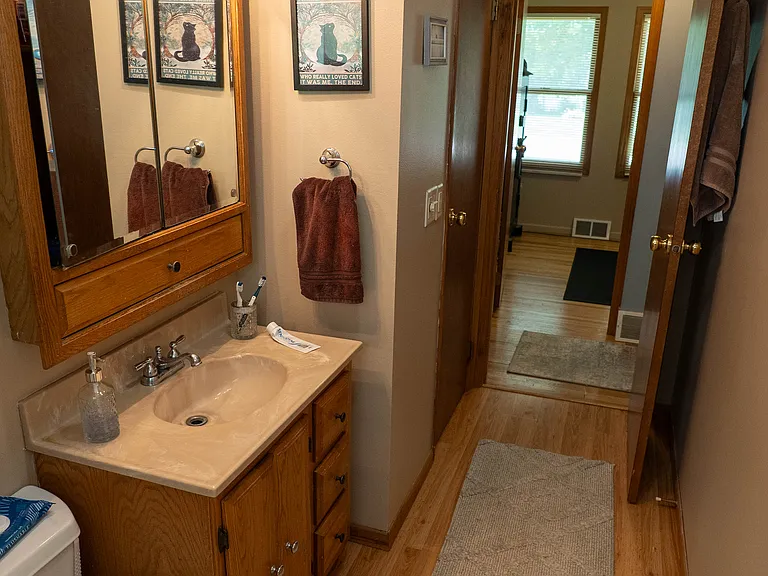 410 Strathmore Ln SE — Photo 13