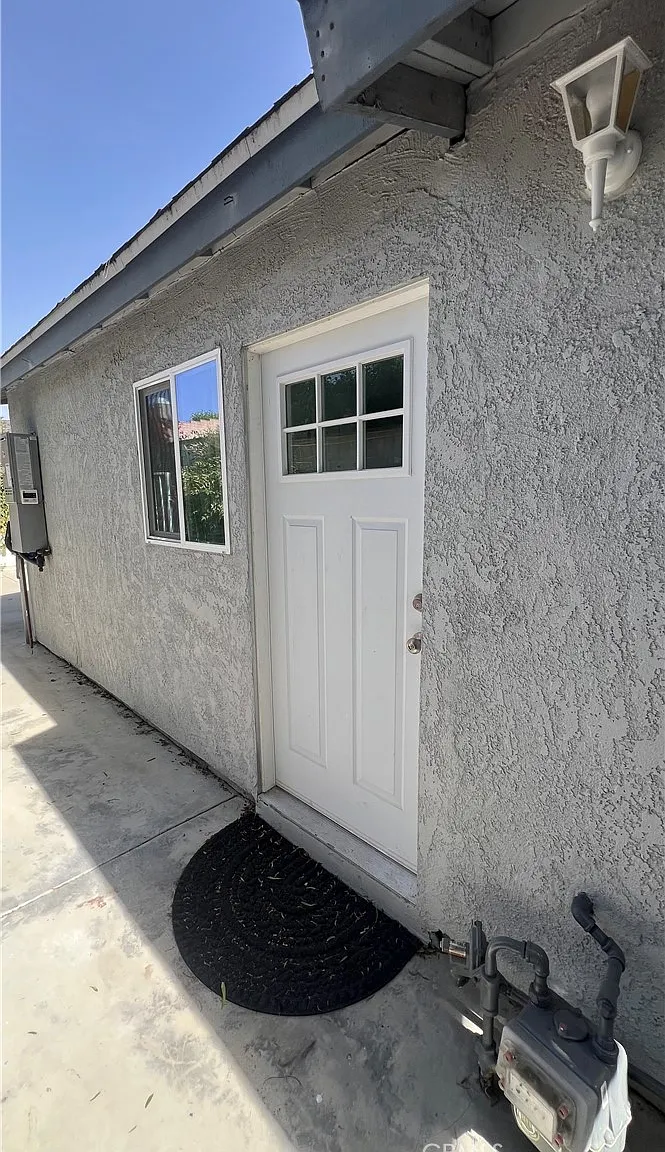 1 bed, 366 sqft, $2,000 — Photo 2