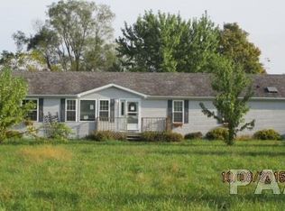 15482 E Arrow Rd, Cuba, IL 61427