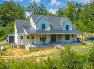 695 Van Davis Rd NW, Georgetown, TN 37336