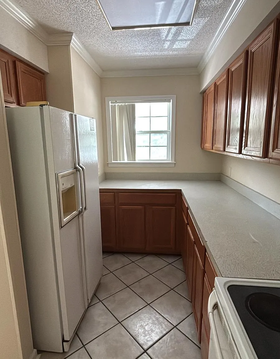 2 bed, 10 sqft, $1,450 — Photo 4