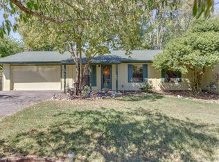 460 N Asbury Rd, Pigeon Forge, TN 37863