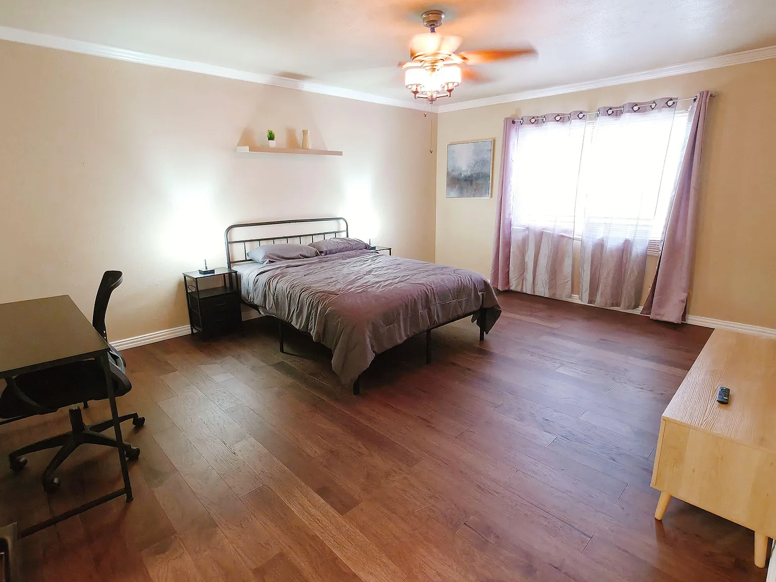 4 bed, 2.5 bath, 2100 sqft, $1,027 — Photo 2