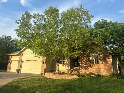 205 Pine Ridge Dr, Salina, KS, 67401