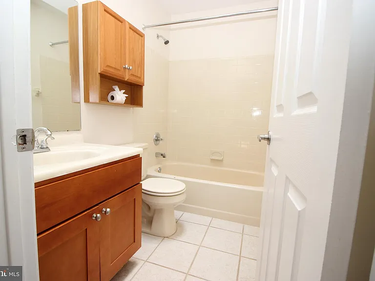 1828 Grand Blvd #28 — Photo 25