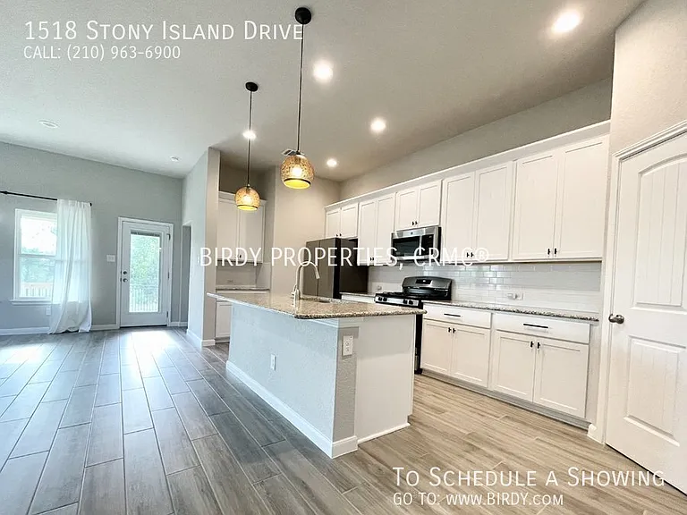 1518 Stony Island Dr — Photo 7