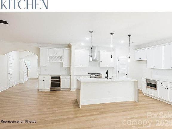 4th image of 4514 Castleton Rd