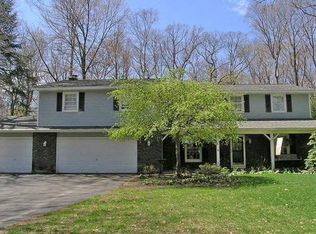 360 Stone Harbor Rd, Holland, MI 49424