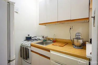 Rented by City Connections Realty