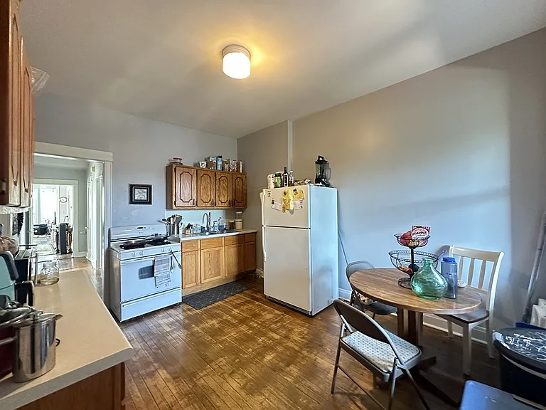 2623 W Crystal St #4 — Photo 2