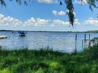 26140 Wind Lake Rd S, Waterford, WI 53185