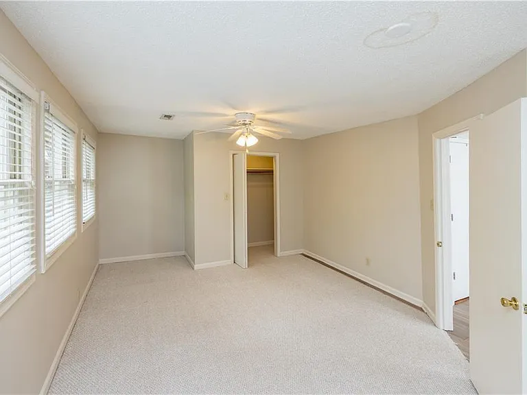 897 Argonne Ave NE #4 — Photo 15