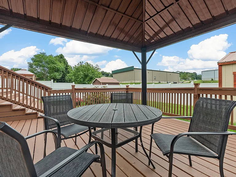 803 Matthews Dr — Photo 38