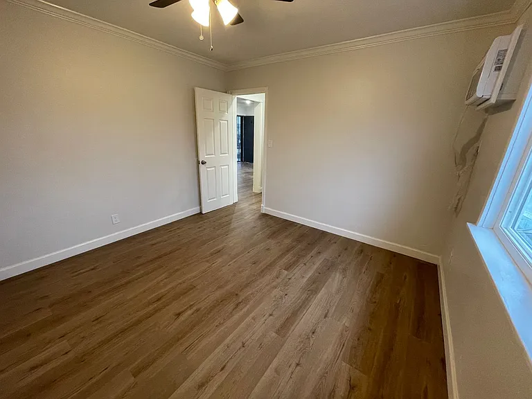 7119 S Victoria Ave #6 — Photo 11