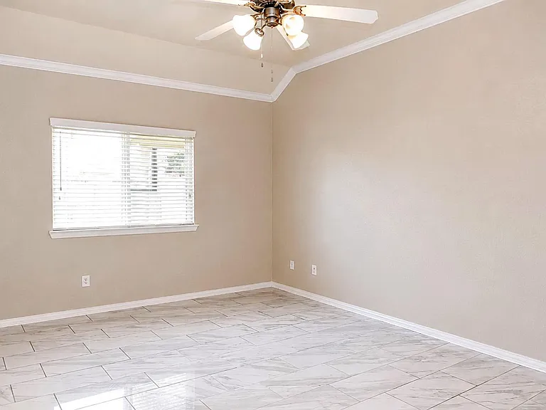 2232 Ivy Wall Dr — Photo 21