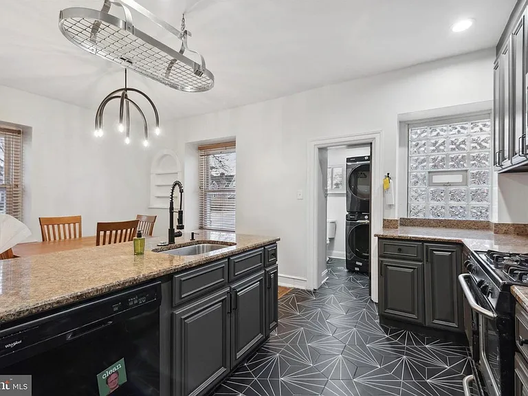 5400 Woodcrest Ave — Photo 27