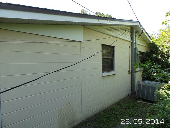 3rd image of 2703 Paine Ln